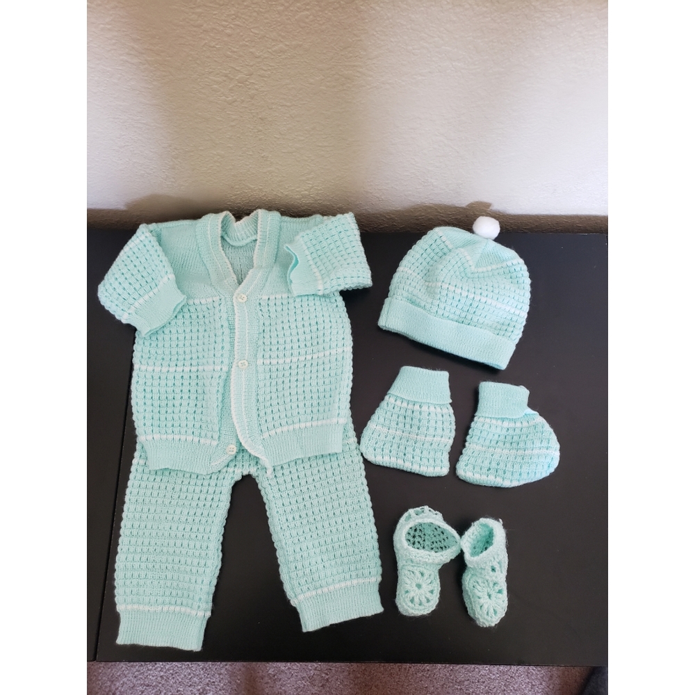 🍁Hand Knitted Set For Baby